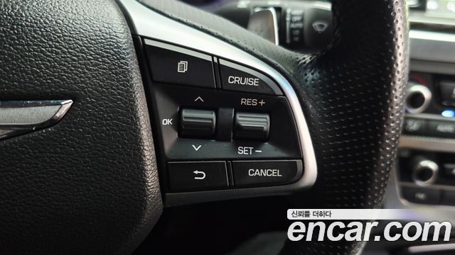 Genesis G80 3.3 GDI AWD Prestige 2018 — фото 34
