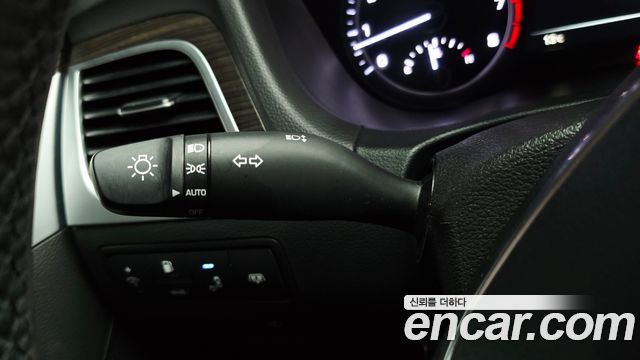 Genesis G80 3.3 GDI AWD Prestige 2018 — фото 35