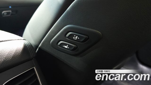 Genesis G80 3.3 GDI AWD Prestige 2018 — фото 40