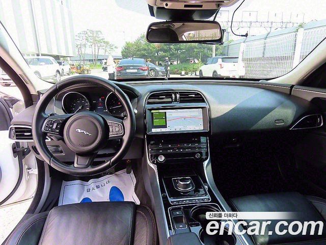 Jaguar XE 20d Perstige AWD 2017 — фото 7