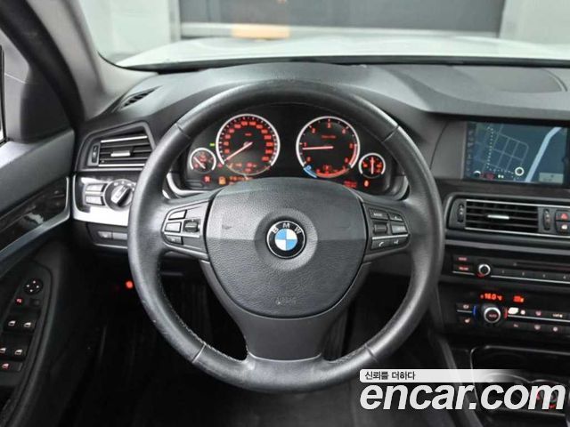BMW 5 Series (F10) 520d 2012 — фото 17