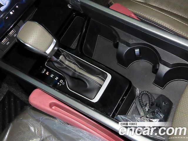 KG Mobility (SsangYong) Torres Gasoline 1.5 2WD T7 2024 — фото 16