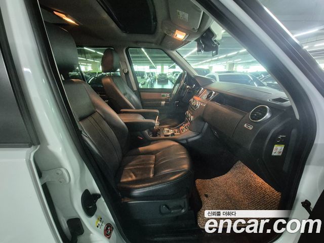 Land Rover Discovery 4 3.0 TDV6 SE 2015 — фото 8