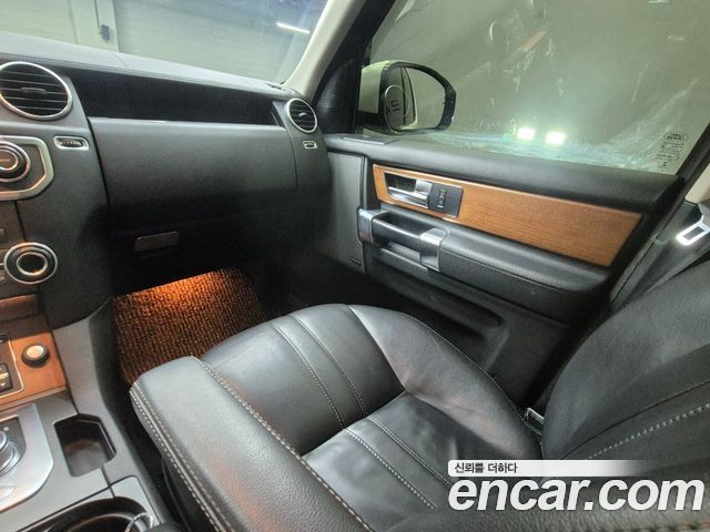Land Rover Discovery 4 3.0 TDV6 SE 2015 — фото 16