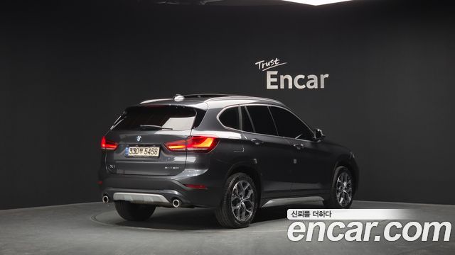 BMW X1 (F48) xDrive 20i Advantage 2021 — фото 2