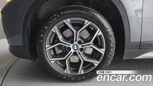 BMW X1 (F48) xDrive 20i Advantage 2021 — фото 5