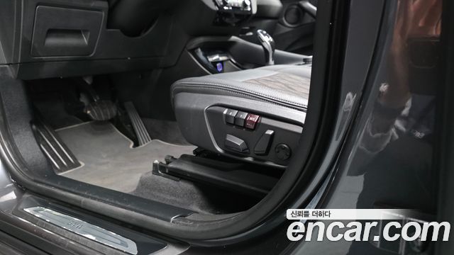 BMW X1 (F48) xDrive 20i Advantage 2021 — фото 18