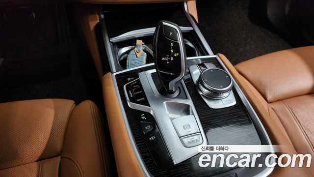 BMW 7 Series (G11) 730d xDrive M Sport 2018 — фото 9