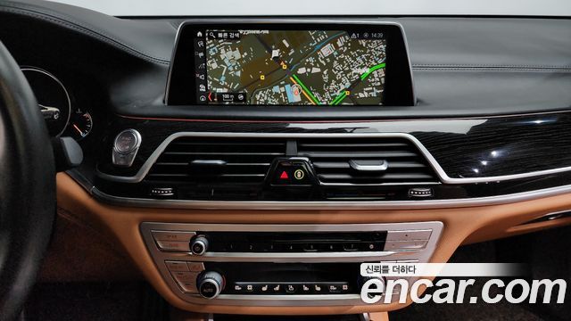 BMW 7 Series (G11) 730d xDrive M Sport 2018 — фото 13