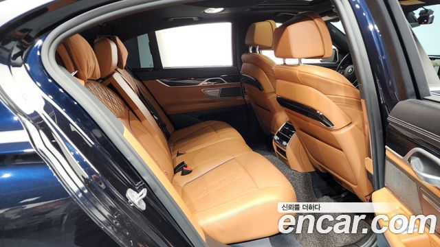 BMW 7 Series (G11) 730d xDrive M Sport 2018 — фото 26