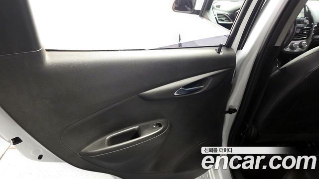 Chevrolet Spark Premier 2019 — фото 31