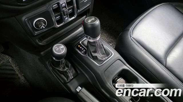Jeep Wrangler (JL) 2.0 Overland Power Top 4Door 4xe 2021 — фото 9