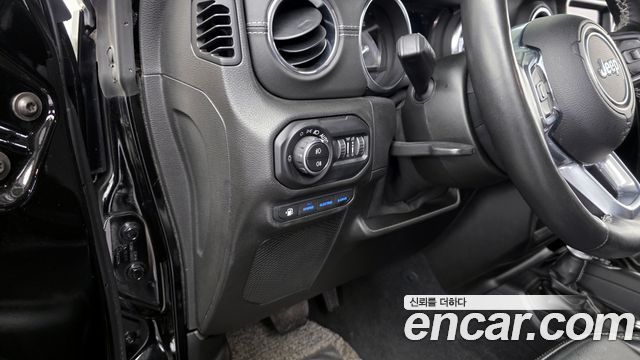 Jeep Wrangler (JL) 2.0 Overland Power Top 4Door 4xe 2021 — фото 17