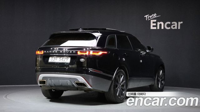 Land Rover Range Rover Velar 3.0 D300 R-Dynamic HSE 2018 — фото 2