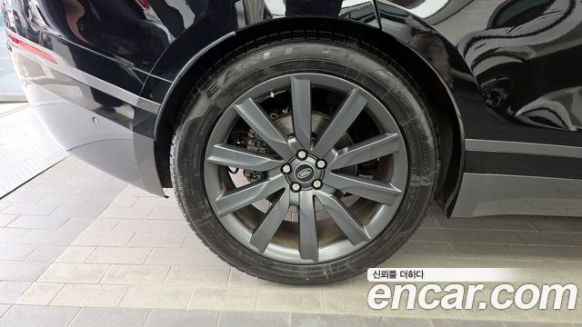 Land Rover Range Rover Velar 3.0 D300 R-Dynamic HSE 2018 — фото 5