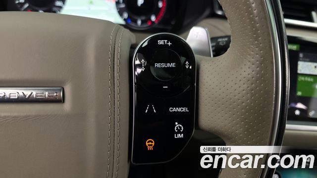 Land Rover Range Rover Velar 3.0 D300 R-Dynamic HSE 2018 — фото 16