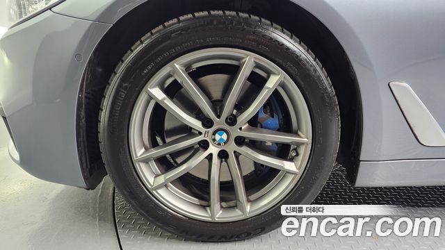 BMW 5 Series (G30) 530i xDrive M Sport Package Plus 2018 — фото 5