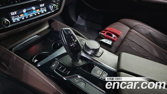 BMW 5 Series (G30) 530i xDrive M Sport Package Plus 2018 — фото 9