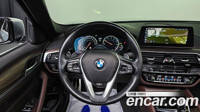 BMW 5 Series (G30) 530i xDrive M Sport Package Plus 2018 — фото 15