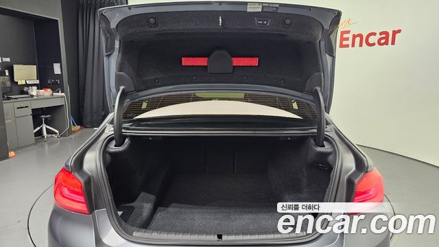 BMW 5 Series (G30) 530i xDrive M Sport Package Plus 2018 — фото 20