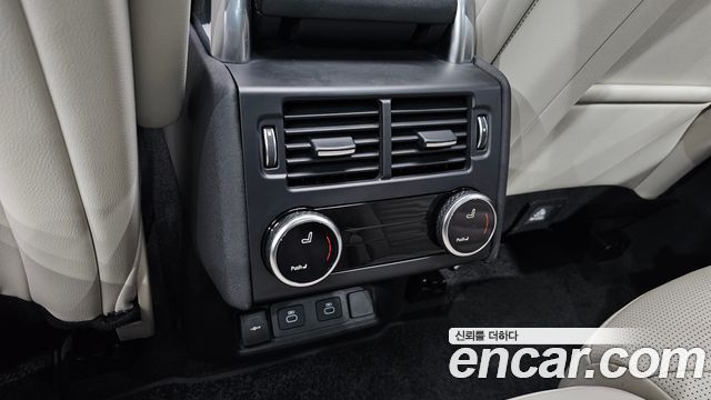 Land Rover Discovery 5 2.0 P300 S 2025 — фото 17