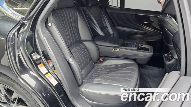 Lexus LS500 (V) 3.5 Luxury AWD 2018 — фото 11