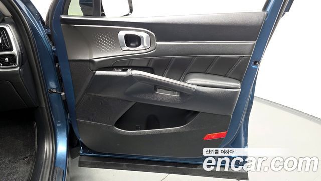 Kia Sorento (IV) Gasoline 2.5T 2WD Signature 2023 — фото 25
