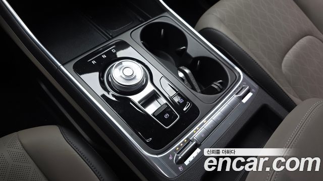 Kia Carnival (IV) Gasoline 9-Seater Noblesse 2024 — фото 9