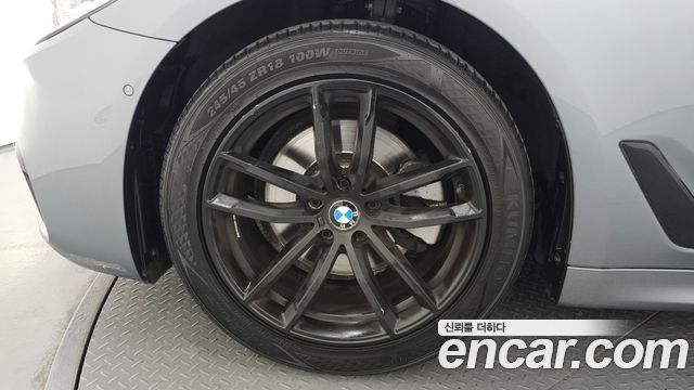 BMW 5 Series (G30) 520d M Sport package 2017 — фото 5