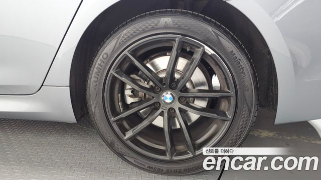 BMW 5 Series (G30) 520d M Sport package 2017 — фото 27