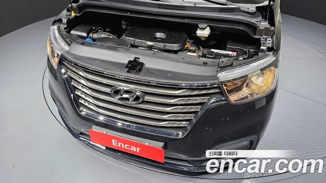 Hyundai Grand Starex Van 5-Seater Modern 2021 — фото 6