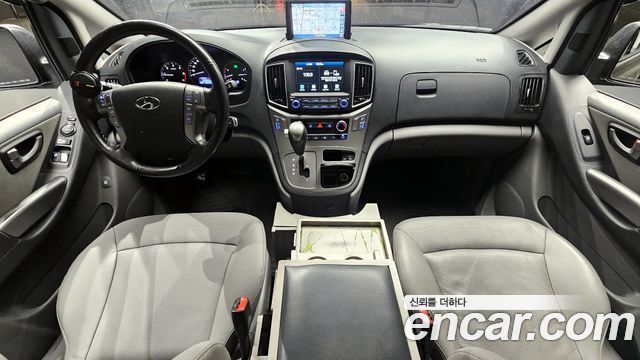 Hyundai Grand Starex Van 5-Seater Modern 2021 — фото 7