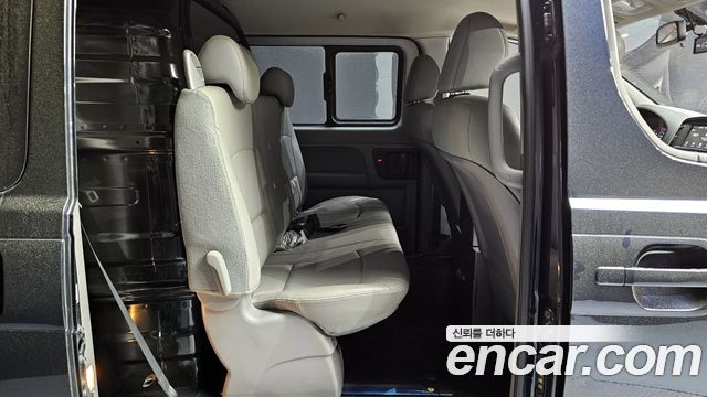 Hyundai Grand Starex Van 5-Seater Modern 2021 — фото 11