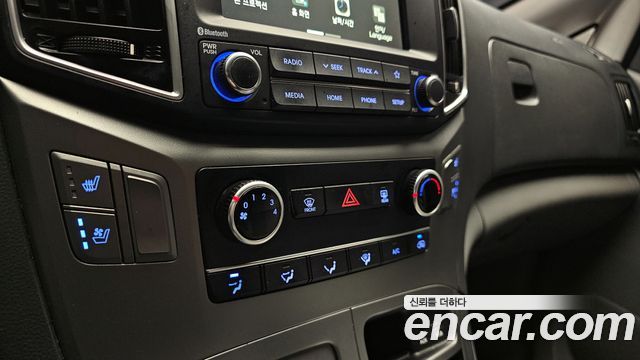 Hyundai Grand Starex Van 5-Seater Modern 2021 — фото 19