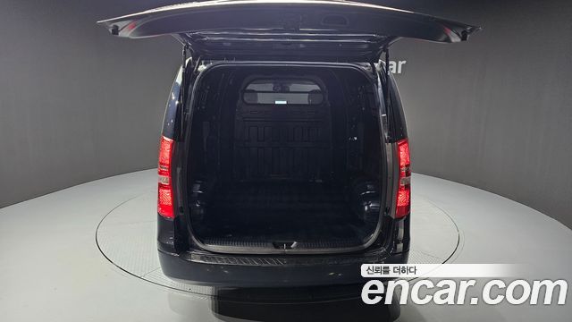 Hyundai Grand Starex Van 5-Seater Modern 2021 — фото 20