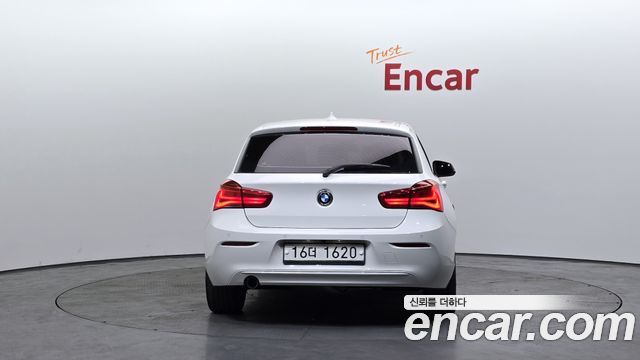BMW 1 Series (F20) 118d Sport 5Door 2018 — фото 4