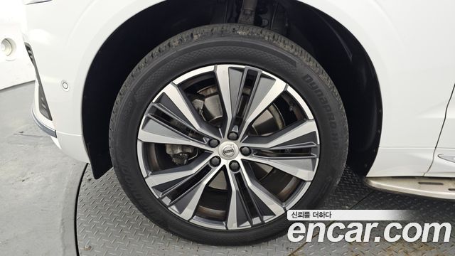 Volvo XC60 (II) B6 Inscirtion 2022 — фото 5