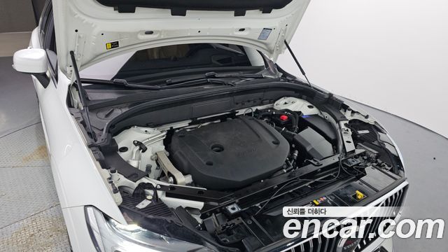 Volvo XC60 (II) B6 Inscirtion 2022 — фото 6