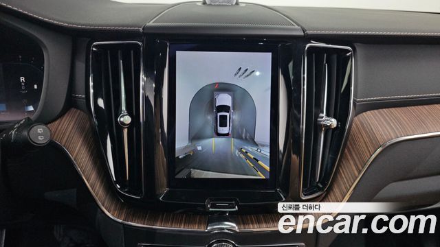 Volvo XC60 (II) B6 Inscirtion 2022 — фото 15