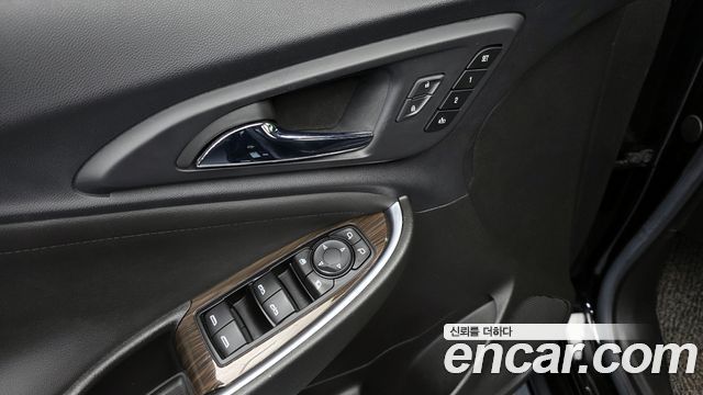 Chevrolet Malibu 1.3 Turbo Redline Premier 2021 — фото 27