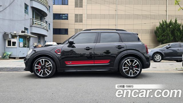 MINI Cooper S Countryman JCW 2nd 2022 — фото 3