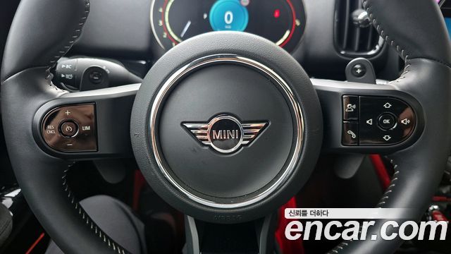 MINI Cooper S Countryman JCW 2nd 2022 — фото 20