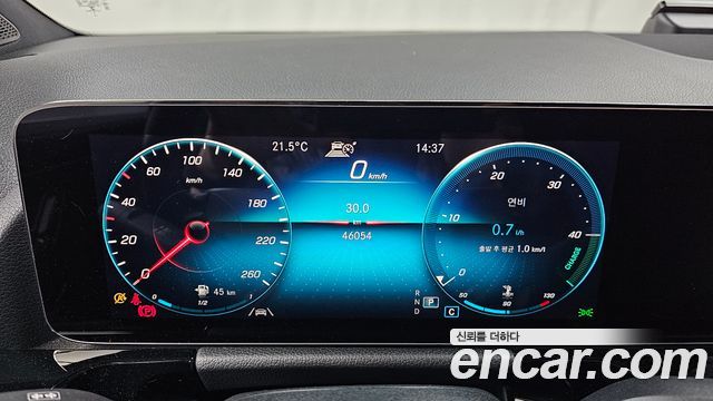 Mercedes-Benz GLA-Class (H247) GLA220 2021 — фото 8