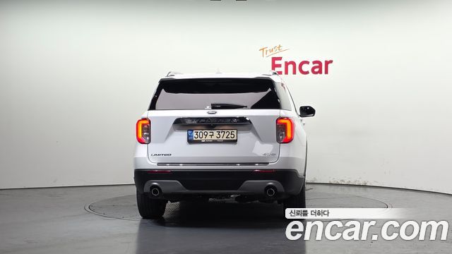 Ford Explorer (VI) 2.3 LimIted 4WD 2021 — фото 4