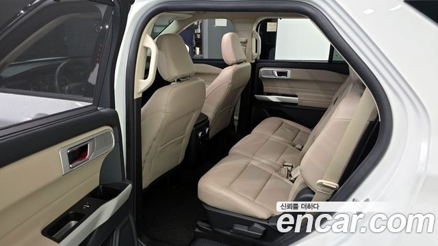 Ford Explorer (VI) 2.3 LimIted 4WD 2021 — фото 11