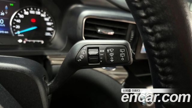 Ford Explorer (VI) 2.3 LimIted 4WD 2021 — фото 15