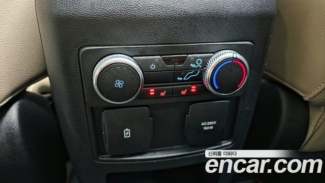 Ford Explorer (VI) 2.3 LimIted 4WD 2021 — фото 17
