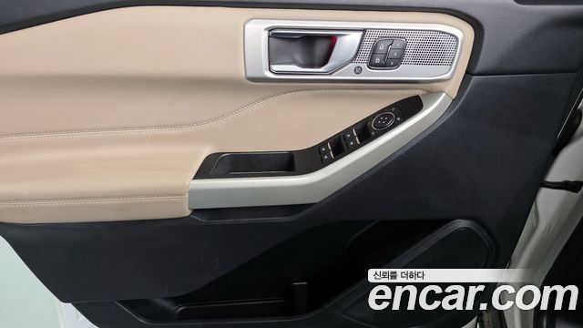 Ford Explorer (VI) 2.3 LimIted 4WD 2021 — фото 24