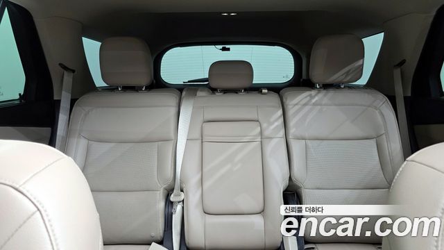 Ford Explorer (VI) 2.3 LimIted 4WD 2021 — фото 27