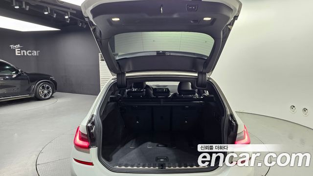 BMW 3 Series (G20) 320d Touring M Sport 2021 — фото 20